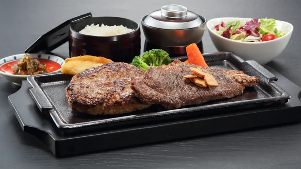 ステーキ・ハンバーグコンボ